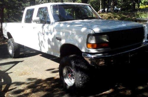 Ford F350 Extended Cab w Lift Kit